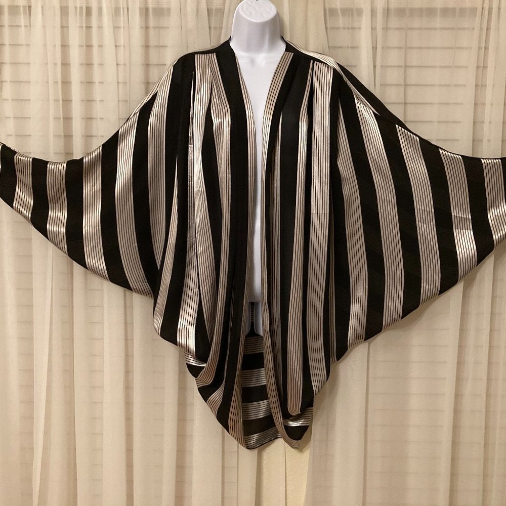 Berkertex Satin Jacket/Shawl